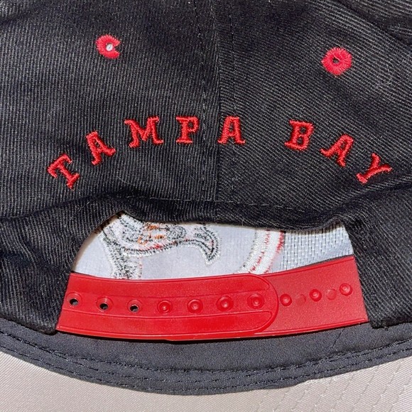 Vintage Tamba Bay Bucanners NFL Gameday Embroidered Football Snapback Hat Rare - Picture 7 of 9